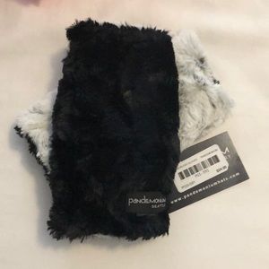 Fur gloves!